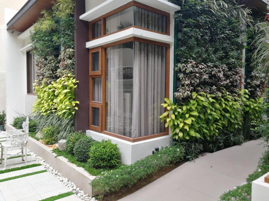 Adria Residences - Emerald Garden - 2 Bedroom Unit For 4 Person Manila Exterior photo